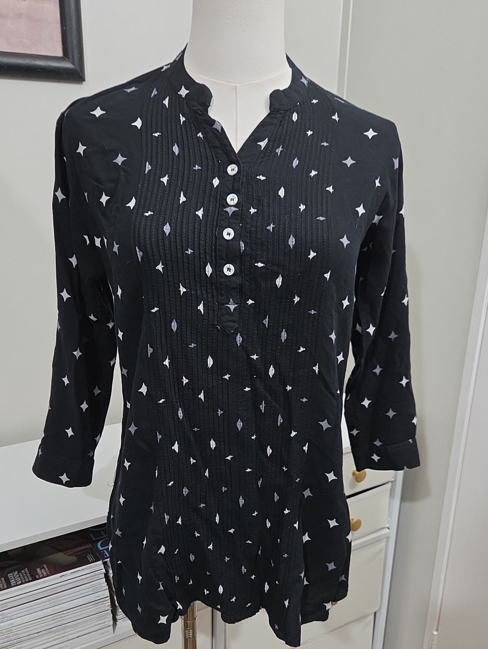 Diya Design Studio Black Star-Print Top (L)